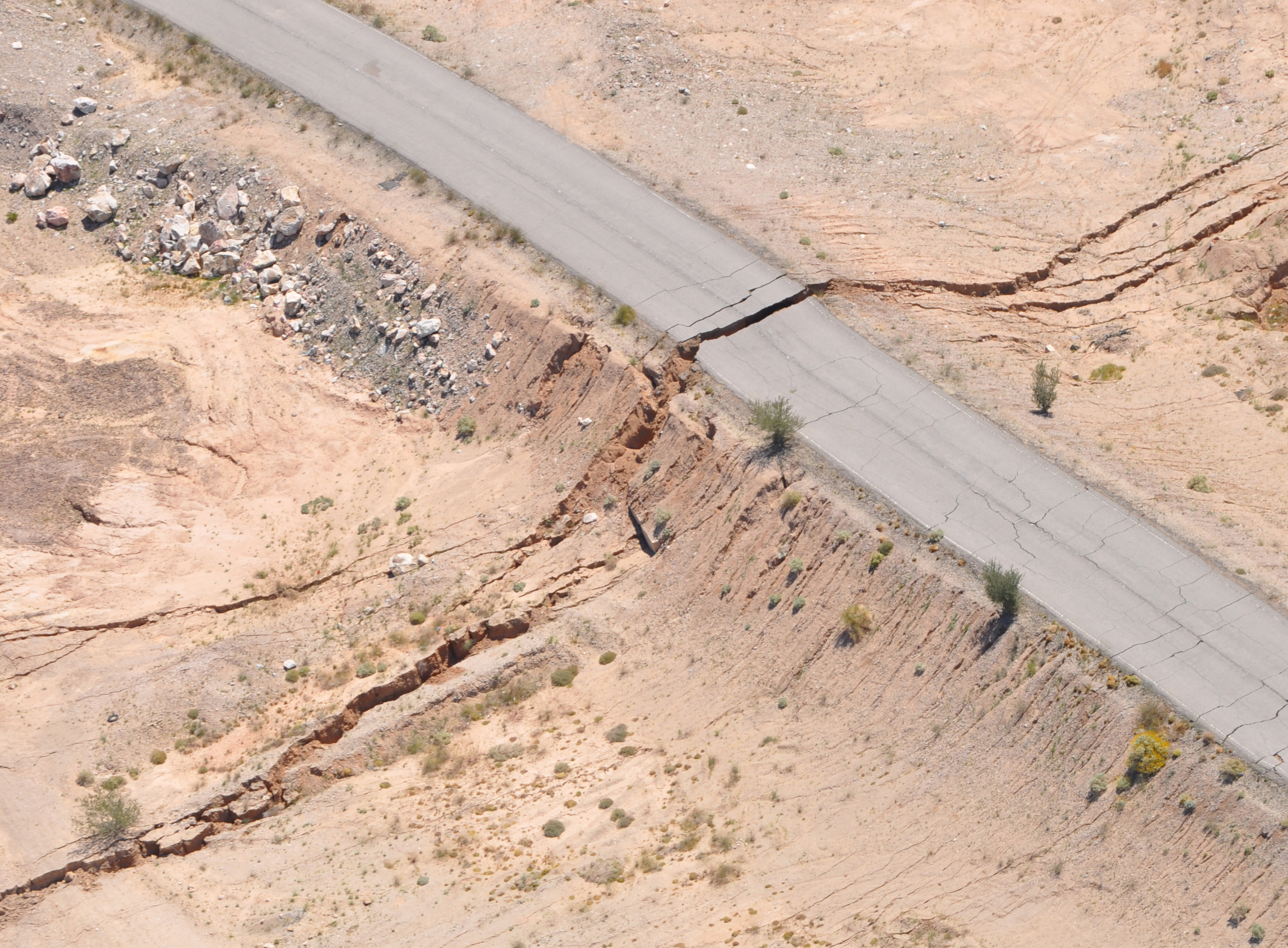 The El Mayor-Cucapah earthquake rupture across a road